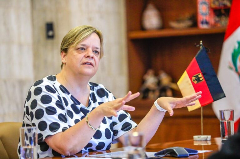 Lee más sobre el artículo Embajadora de Alemania, destaca el pasado sostenible del Agro Peruano y su vínculo ancestral con la Minería