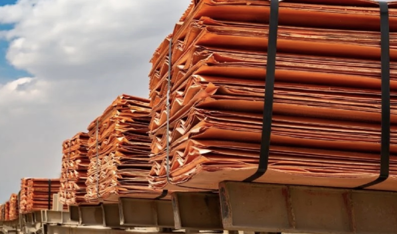 En este momento estás viendo Ingresos fiscales de la minería superaron los S/ 23,907 millones hasta noviembre de 2025